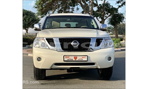 Buy Import Nissan Patrol White Car in Import - Dubai in Abia State Buy Import Nissan Patrol White Car in Import - Dubai in Abia State
