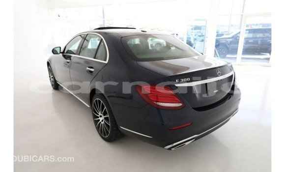 Buy Import Mercedes‒Benz 1117 Blue Truck in Import - Dubai in Abia State Buy Import Mercedes‒Benz 1117 Blue Truck in Import - Dubai in Abia State