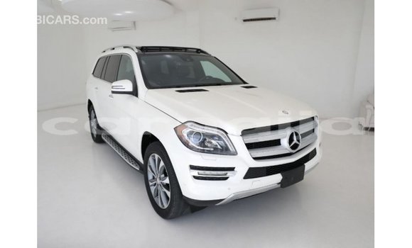Buy Import Mercedes‒Benz 1117 White Truck in Import - Dubai in Abia State Buy Import Mercedes‒Benz 1117 White Truck in Import - Dubai in Abia State