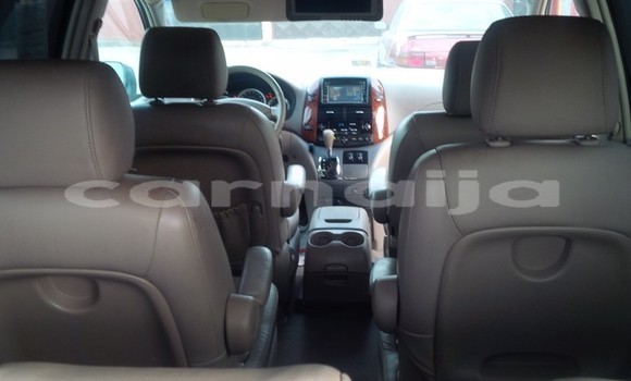 Acheter Occasion Voiture Toyota Sienna Beige à Lagos, État de Lagos Acheter Occasion Voiture Toyota Sienna Beige à Lagos, État de Lagos