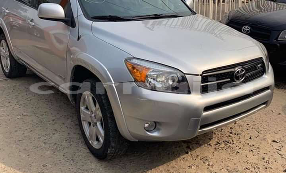 Acheter Occasion Voiture Toyota RAV4 Gris à Lagos, État de Lagos Acheter Occasion Voiture Toyota RAV4 Gris à Lagos, État de Lagos
