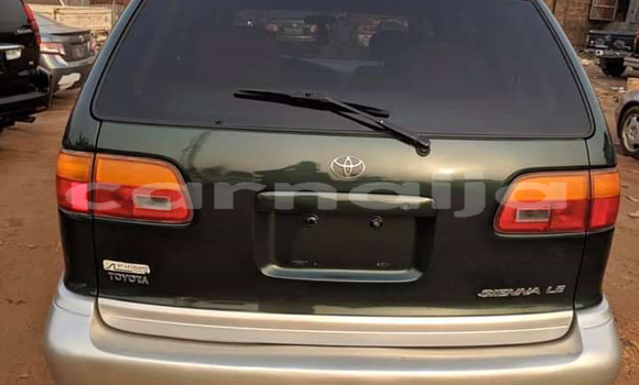 Buy Used Toyota Sienna Beige Car in Lagos in Lagos State Buy Used Toyota Sienna Beige Car in Lagos in Lagos State