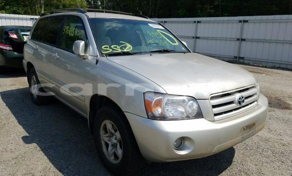 Buy Used Toyota Highlander Silver Car in Lagos in Lagos State Buy Used Toyota Highlander Silver Car in Lagos in Lagos State