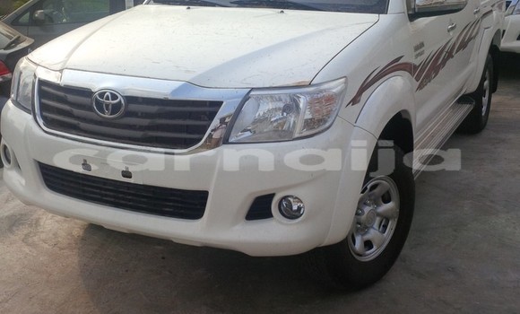 Acheter Occasion Voiture Toyota Hilux Blanc à Uyo, État d'Akwa Ibom Acheter Occasion Voiture Toyota Hilux Blanc à Uyo, État d'Akwa Ibom