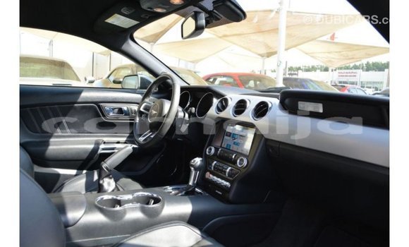 Acheter Import Voiture Ford Mustang Noir à Import - Dubai, État d'Abia Acheter Import Voiture Ford Mustang Noir à Import - Dubai, État d'Abia