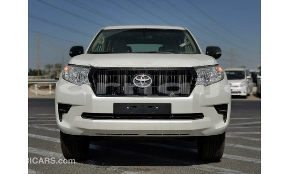 Acheter Import Voiture Toyota Prado Blanc à Import - Dubai, État d'Abia Acheter Import Voiture Toyota Prado Blanc à Import - Dubai, État d'Abia