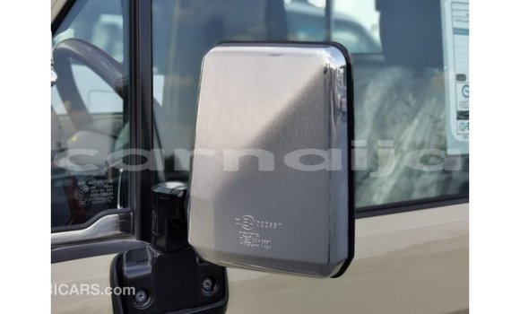 Acheter Import Voiture Toyota Land Cruiser Beige à Import - Dubai, État d'Abia Acheter Import Voiture Toyota Land Cruiser Beige à Import - Dubai, État d'Abia