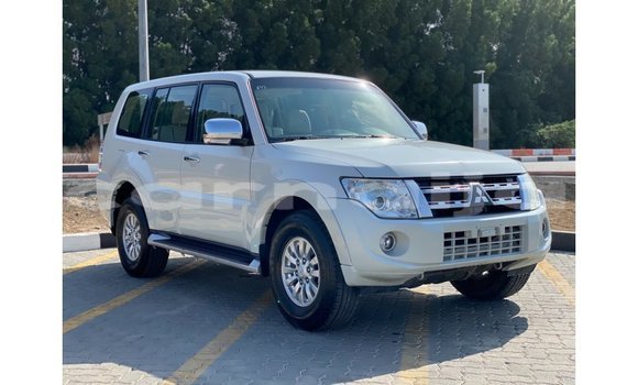 Buy Import Mitsubishi Pajero White Car in Import - Dubai in Abia State