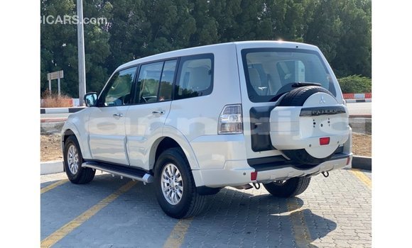 Buy Import Mitsubishi Pajero White Car in Import - Dubai in Abia State Buy Import Mitsubishi Pajero White Car in Import - Dubai in Abia State