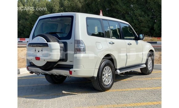 Buy Import Mitsubishi Pajero White Car in Import - Dubai in Abia State Buy Import Mitsubishi Pajero White Car in Import - Dubai in Abia State