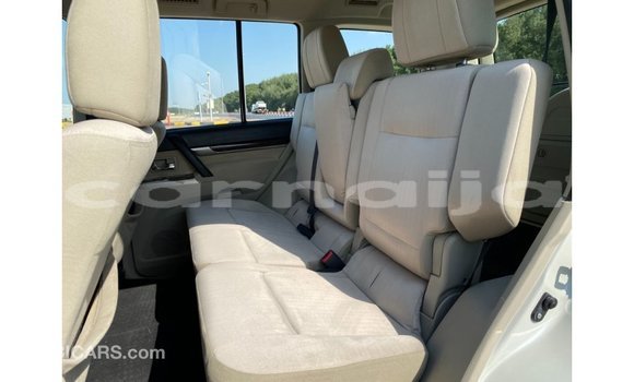 Buy Import Mitsubishi Pajero White Car in Import - Dubai in Abia State Buy Import Mitsubishi Pajero White Car in Import - Dubai in Abia State