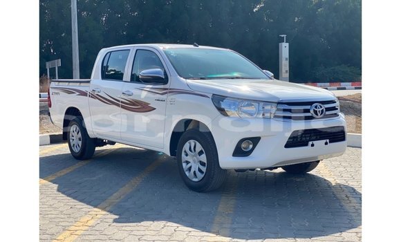 Buy Import Toyota Hilux White Car in Import - Dubai in Abia State Buy Import Toyota Hilux White Car in Import - Dubai in Abia State