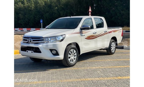 Buy Import Toyota Hilux White Car in Import - Dubai in Abia State Buy Import Toyota Hilux White Car in Import - Dubai in Abia State