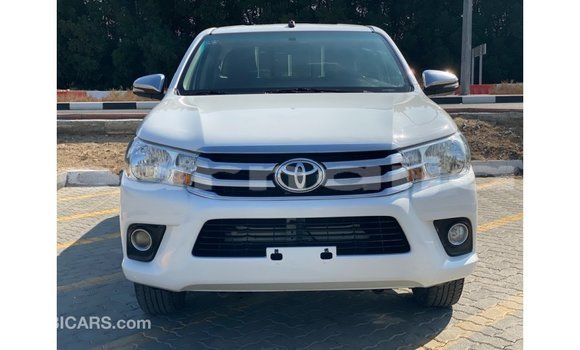 Buy Import Toyota Hilux White Car in Import - Dubai in Abia State Buy Import Toyota Hilux White Car in Import - Dubai in Abia State
