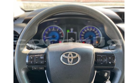 Buy Import Toyota Hilux White Car in Import - Dubai in Abia State Buy Import Toyota Hilux White Car in Import - Dubai in Abia State