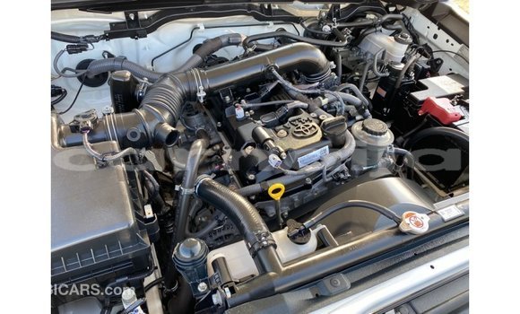 Buy Import Toyota Hilux White Car in Import - Dubai in Abia State Buy Import Toyota Hilux White Car in Import - Dubai in Abia State