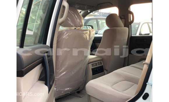 Buy Import Toyota Land Cruiser White Car in Import - Dubai in Abia State Buy Import Toyota Land Cruiser White Car in Import - Dubai in Abia State
