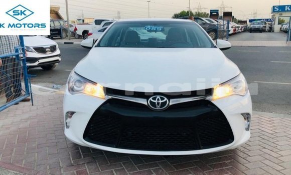 Buy Import Toyota Camry White Car in Import - Dubai in Abia State Buy Import Toyota Camry White Car in Import - Dubai in Abia State