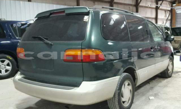Buy Import Toyota Sienna Green Car in Abuja in Lagos State Buy Import Toyota Sienna Green Car in Abuja in Lagos State