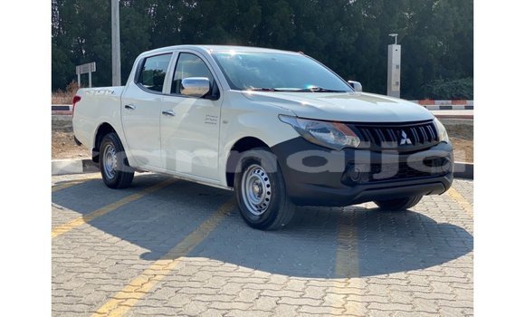 Buy Import Mitsubishi L200 White Car in Import - Dubai in Abia State Buy Import Mitsubishi L200 White Car in Import - Dubai in Abia State
