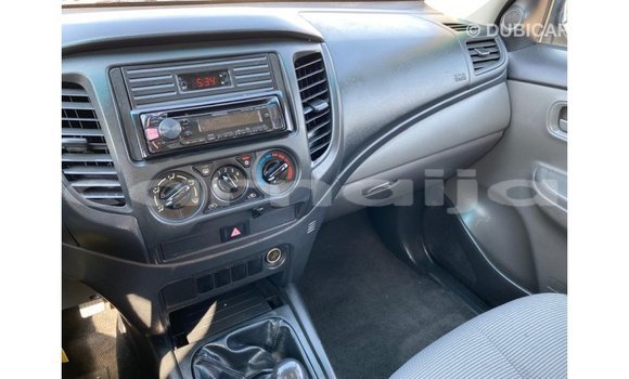 Buy Import Mitsubishi L200 White Car in Import - Dubai in Abia State Buy Import Mitsubishi L200 White Car in Import - Dubai in Abia State