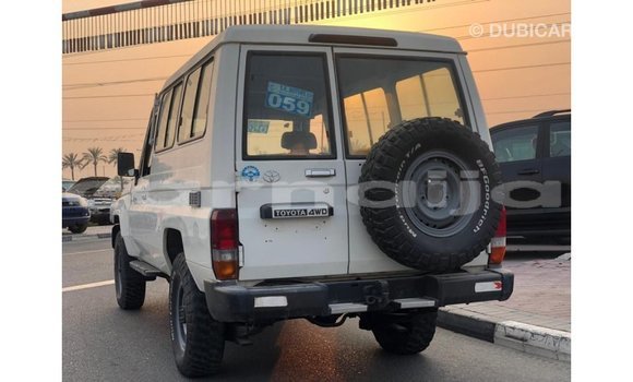 Buy Import Toyota Land Cruiser White Car in Import - Dubai in Abia State Buy Import Toyota Land Cruiser White Car in Import - Dubai in Abia State