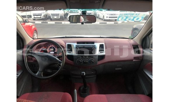 Buy Import Toyota Hilux White Car in Import - Dubai in Abia State Buy Import Toyota Hilux White Car in Import - Dubai in Abia State