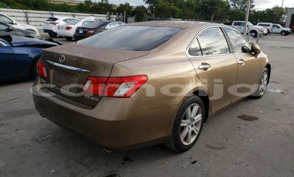 Buy New Lexus ES Silver Car in Badagry in Lagos State Buy New Lexus ES Silver Car in Badagry in Lagos State
