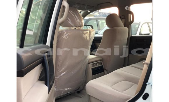 Buy Import Toyota Land Cruiser White Car in Import - Dubai in Abia State Buy Import Toyota Land Cruiser White Car in Import - Dubai in Abia State