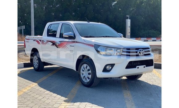 Buy Import Toyota Hilux White Car in Import - Dubai in Abia State Buy Import Toyota Hilux White Car in Import - Dubai in Abia State