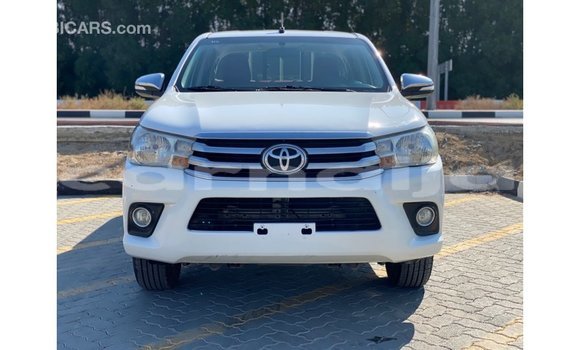 Buy Import Toyota Hilux White Car in Import - Dubai in Abia State Buy Import Toyota Hilux White Car in Import - Dubai in Abia State