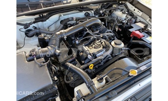 Buy Import Toyota Hilux White Car in Import - Dubai in Abia State Buy Import Toyota Hilux White Car in Import - Dubai in Abia State