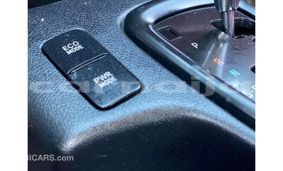 Buy Import Toyota Hilux White Car in Import - Dubai in Abia State Buy Import Toyota Hilux White Car in Import - Dubai in Abia State