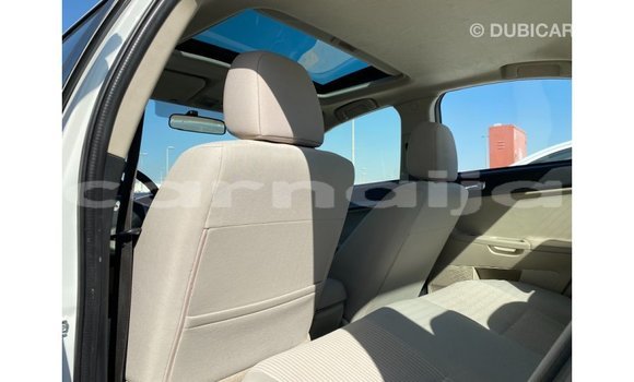 Buy Import Mitsubishi Lancer White Car in Import - Dubai in Abia State Buy Import Mitsubishi Lancer White Car in Import - Dubai in Abia State