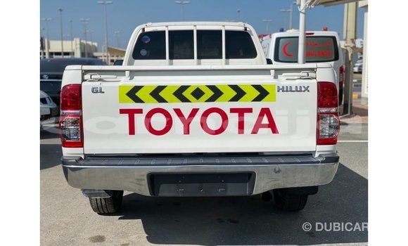 Buy Import Toyota Hilux White Car in Import - Dubai in Abia State Buy Import Toyota Hilux White Car in Import - Dubai in Abia State