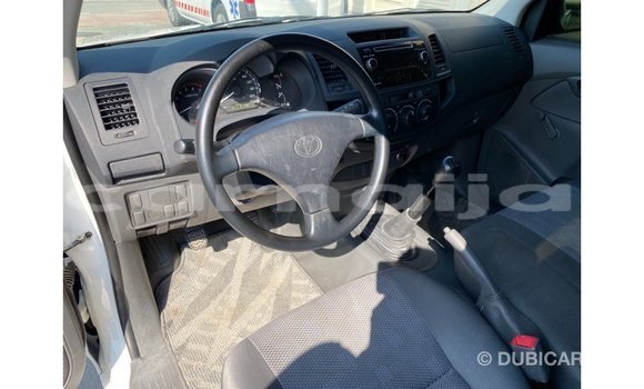 Buy Import Toyota Hilux White Car in Import - Dubai in Abia State Buy Import Toyota Hilux White Car in Import - Dubai in Abia State
