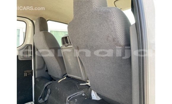 Acheter Import Utilitaire Mitsubishi L400 Blanc à Import - Dubai, État d'Abia Acheter Import Utilitaire Mitsubishi L400 Blanc à Import - Dubai, État d'Abia