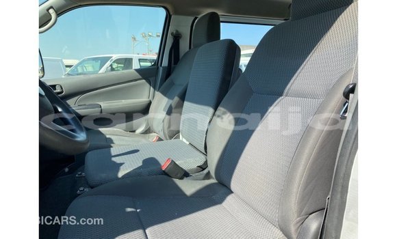 Acheter Import Utilitaire Mitsubishi L400 Blanc à Import - Dubai, État d'Abia Acheter Import Utilitaire Mitsubishi L400 Blanc à Import - Dubai, État d'Abia