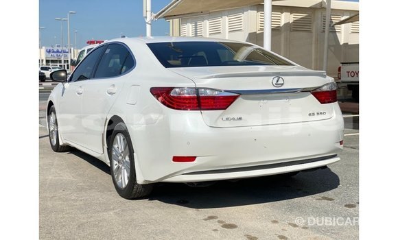 Buy Import Lexus ES White Car in Import - Dubai in Abia State Buy Import Lexus ES White Car in Import - Dubai in Abia State