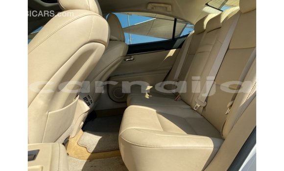 Buy Import Lexus ES White Car in Import - Dubai in Abia State Buy Import Lexus ES White Car in Import - Dubai in Abia State