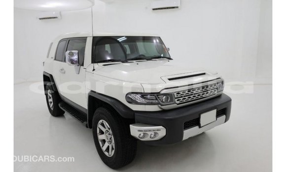 Buy Import Toyota FJ Cruiser White Car in Import - Dubai in Abia State Buy Import Toyota FJ Cruiser White Car in Import - Dubai in Abia State