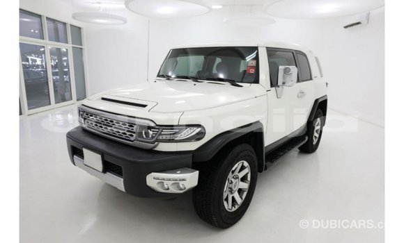 Buy Import Toyota FJ Cruiser White Car in Import - Dubai in Abia State Buy Import Toyota FJ Cruiser White Car in Import - Dubai in Abia State