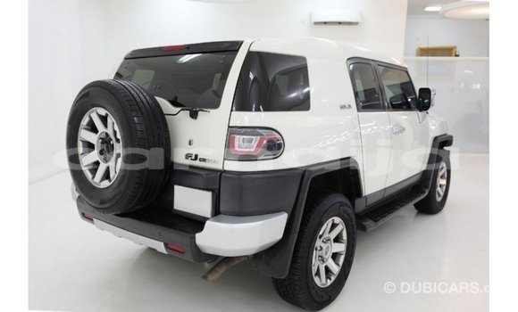 Buy Import Toyota FJ Cruiser White Car in Import - Dubai in Abia State Buy Import Toyota FJ Cruiser White Car in Import - Dubai in Abia State
