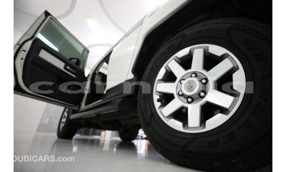 Buy Import Toyota FJ Cruiser White Car in Import - Dubai in Abia State Buy Import Toyota FJ Cruiser White Car in Import - Dubai in Abia State