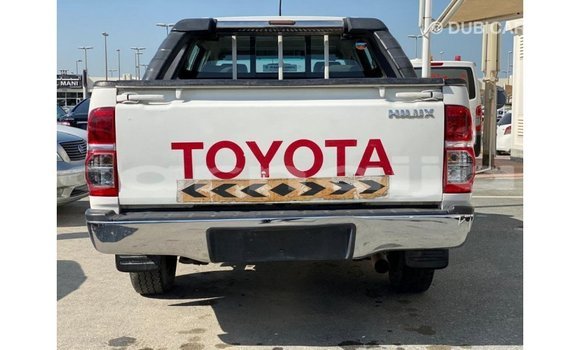 Buy Import Toyota Hilux White Car in Import - Dubai in Abia State Buy Import Toyota Hilux White Car in Import - Dubai in Abia State