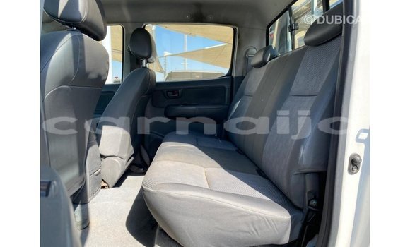 Buy Import Toyota Hilux White Car in Import - Dubai in Abia State Buy Import Toyota Hilux White Car in Import - Dubai in Abia State