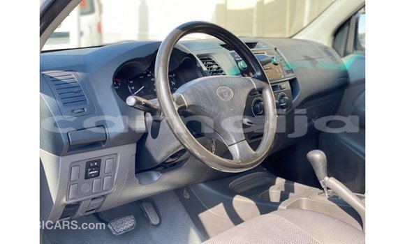 Buy Import Toyota Hilux White Car in Import - Dubai in Abia State Buy Import Toyota Hilux White Car in Import - Dubai in Abia State