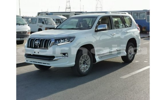 Acheter Import Voiture Toyota Prado Blanc à Import - Dubai, État d'Abia Acheter Import Voiture Toyota Prado Blanc à Import - Dubai, État d'Abia