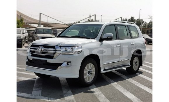 Acheter Import Voiture Toyota Land Cruiser Blanc à Import - Dubai, État d'Abia Acheter Import Voiture Toyota Land Cruiser Blanc à Import - Dubai, État d'Abia