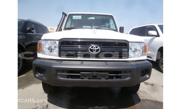 Acheter Import Voiture Toyota Land Cruiser Blanc à Import - Dubai, État d'Abia Acheter Import Voiture Toyota Land Cruiser Blanc à Import - Dubai, État d'Abia